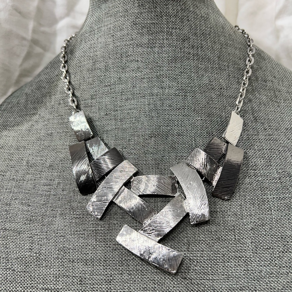 Fashion Jewelry Stainless Steel Coated in Silver And Gun Metal Plated Finish☑️ - Picture 2 of 10